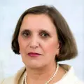 Dr Judit Csiszar